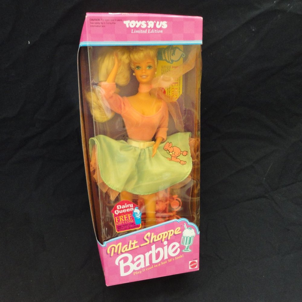 MALT SHOPPE BARBIE   HOT 50'S LOOK   4581  1992